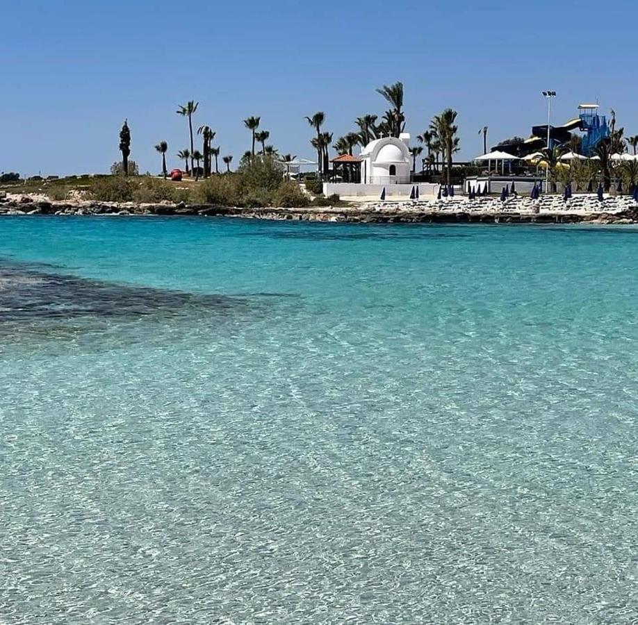 Nissi Golden Sands Sea View 2 Bedroom Appartement *